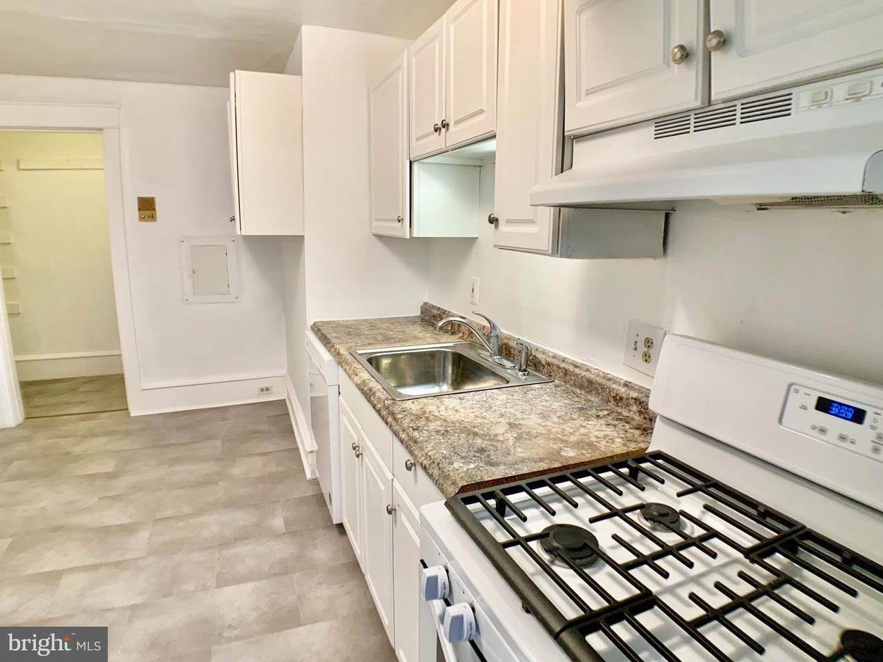 192 Lansdowne Avenue - Photo 1