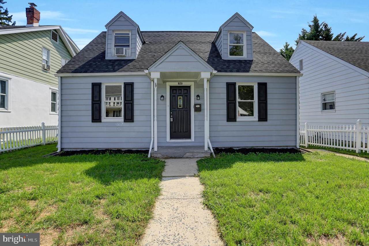 920 Chestnut Street - Photo 1