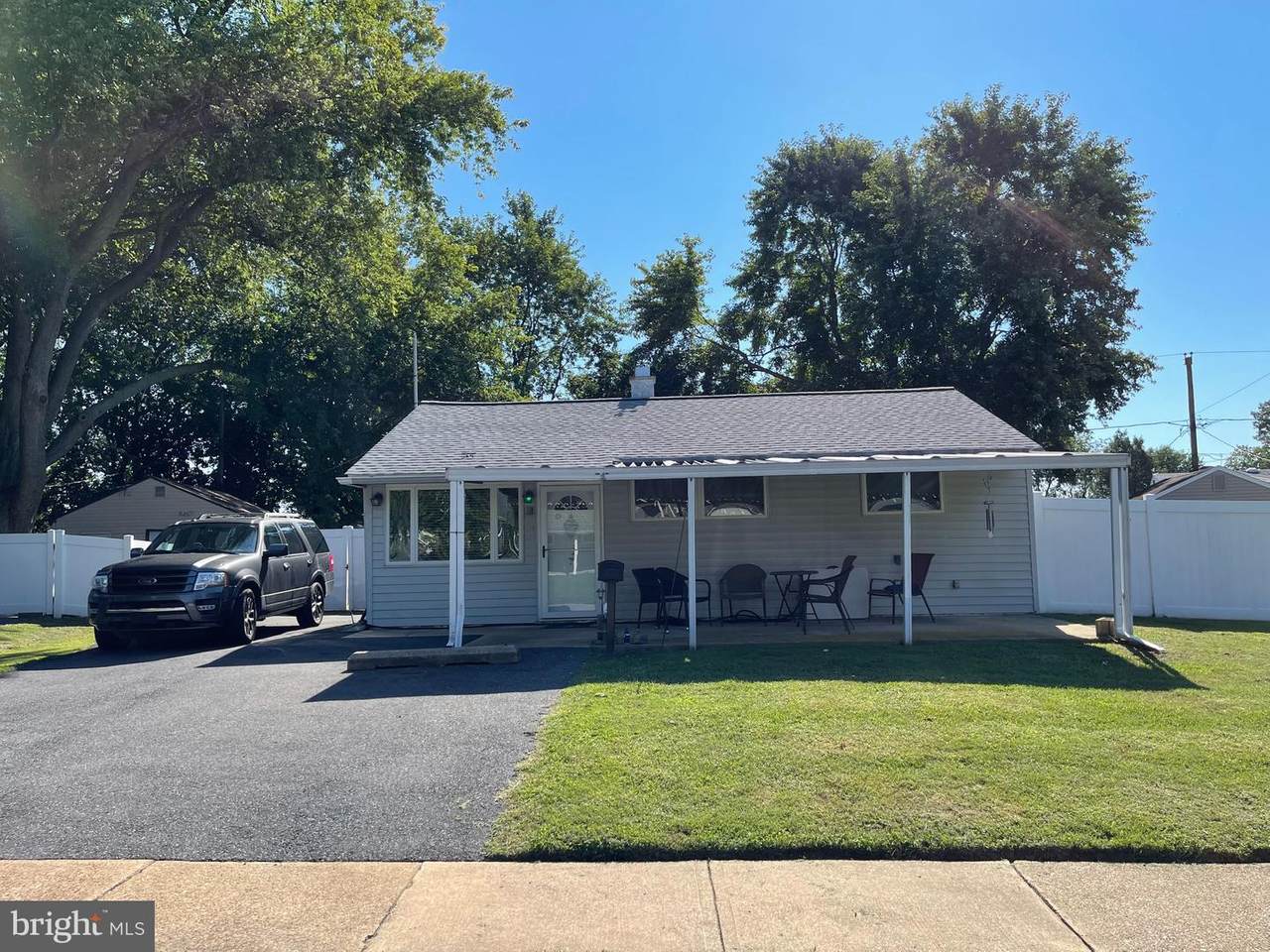 7 Angola Road - Photo 1
