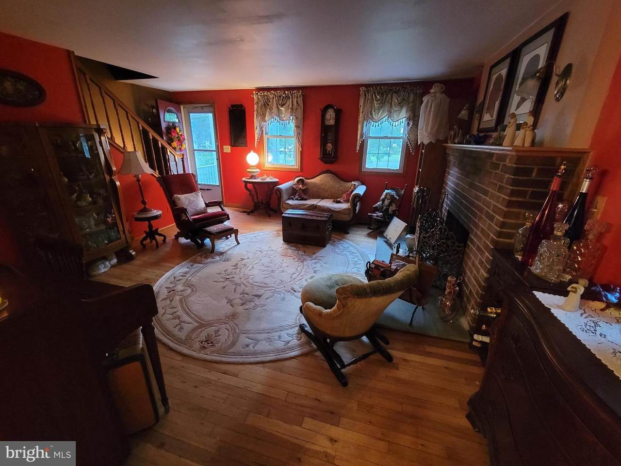 563 Howell Avenue - Photo 1