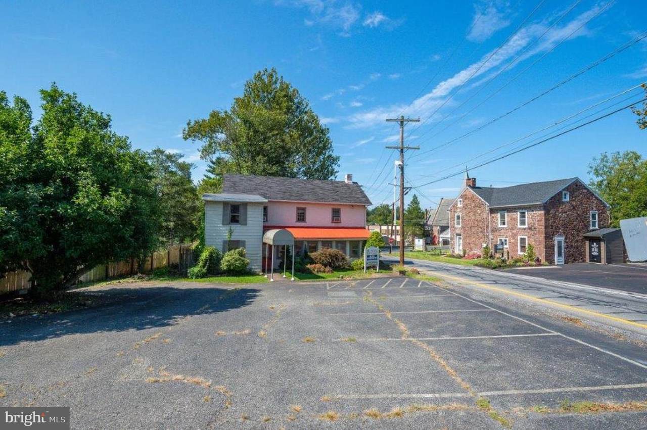 1201 Ben Franklin Highway - Photo 1