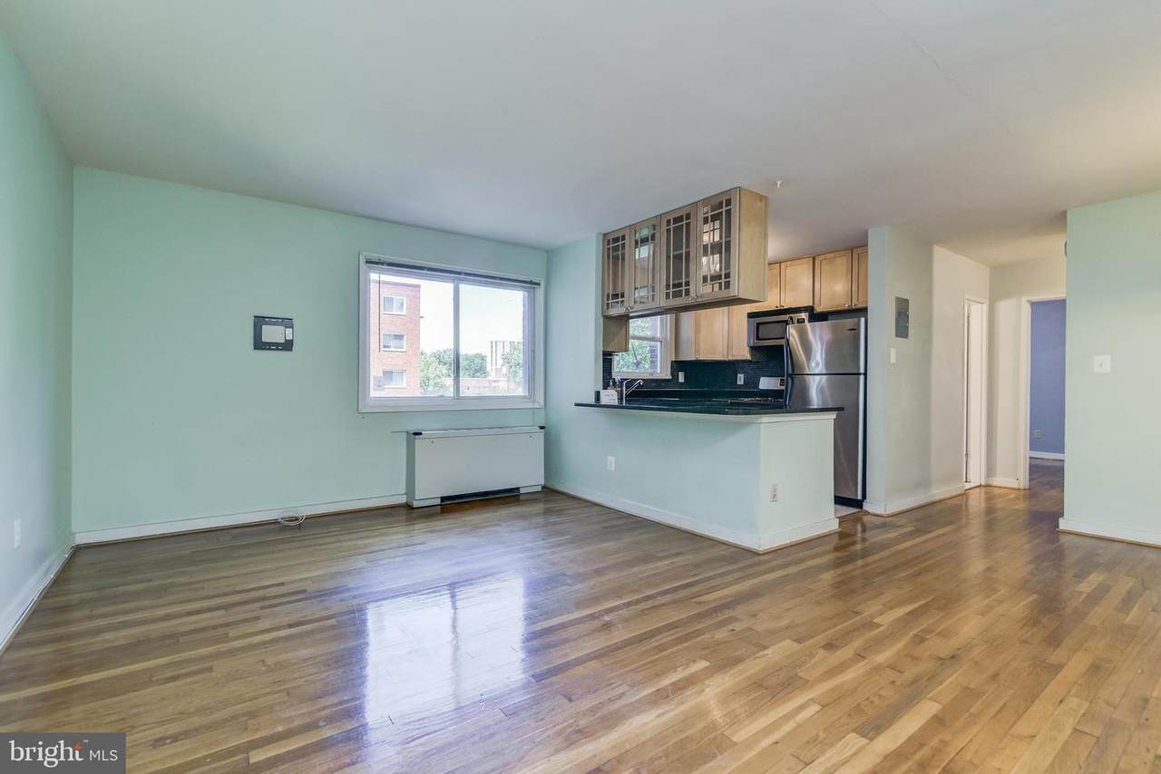 116 Lee Avenue - Photo 1