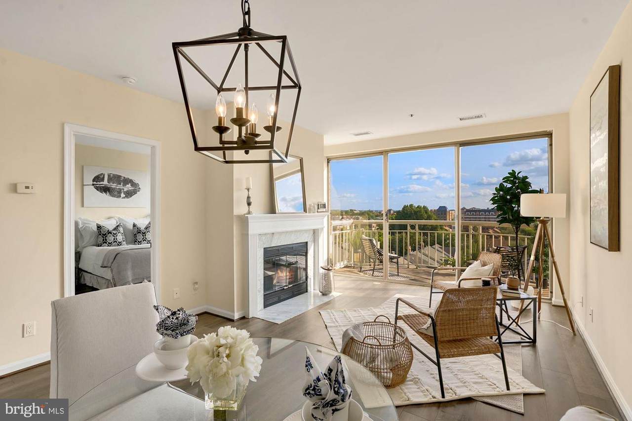 1200 Braddock Place - Photo 1