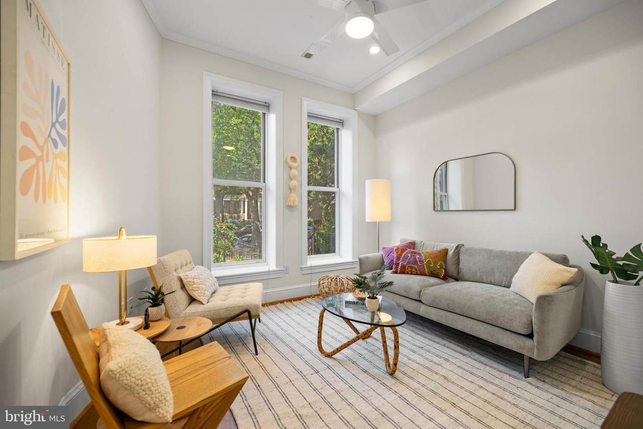 1354 Kenyon Street - Photo 1