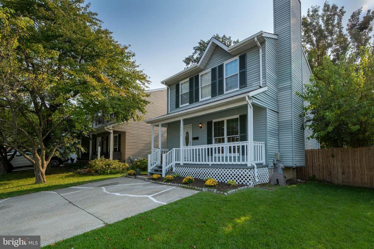 7915 Leeds Drive - Photo 1