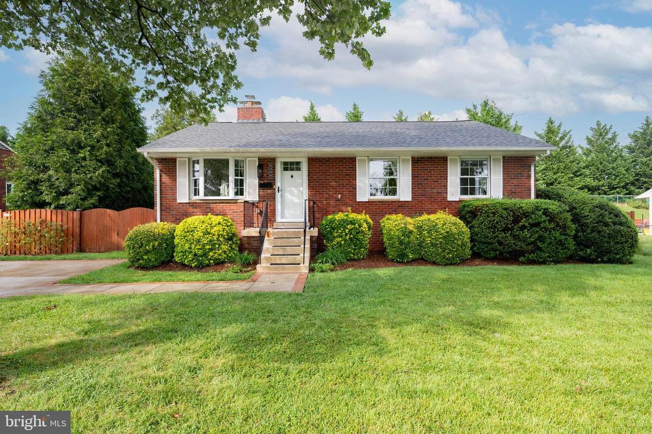 6206 Yellowstone Drive - Photo 1