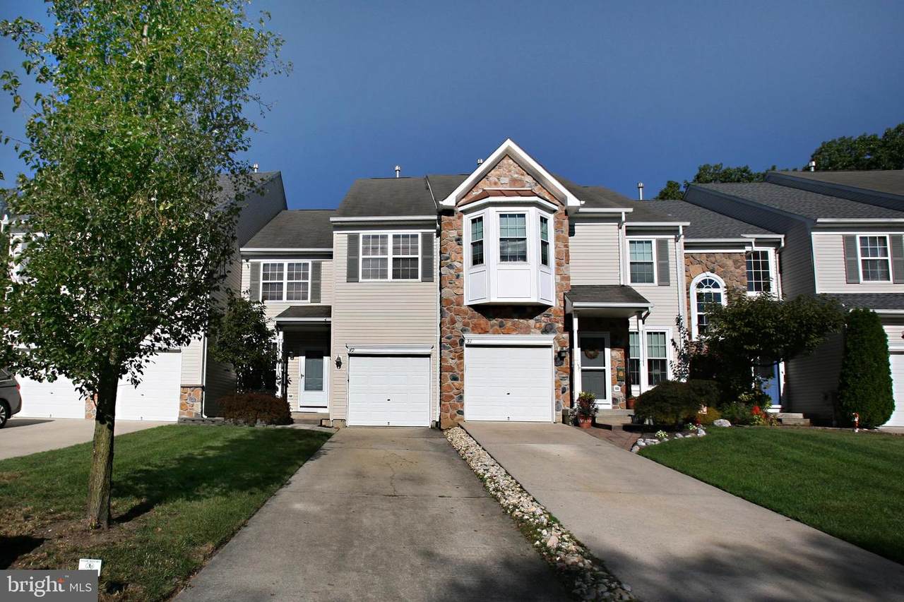 49 Hastings Lane - Photo 1