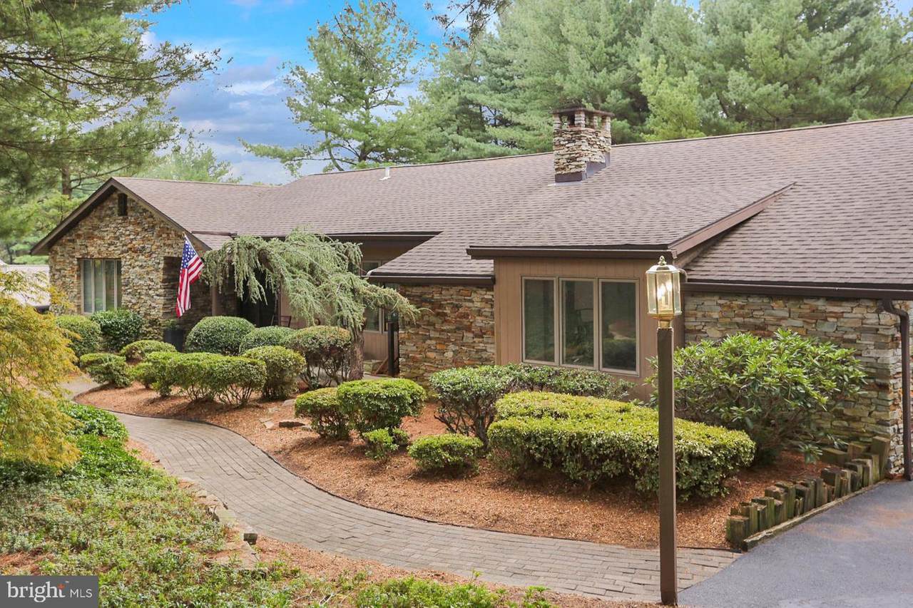 146 Koenig Road - Photo 1
