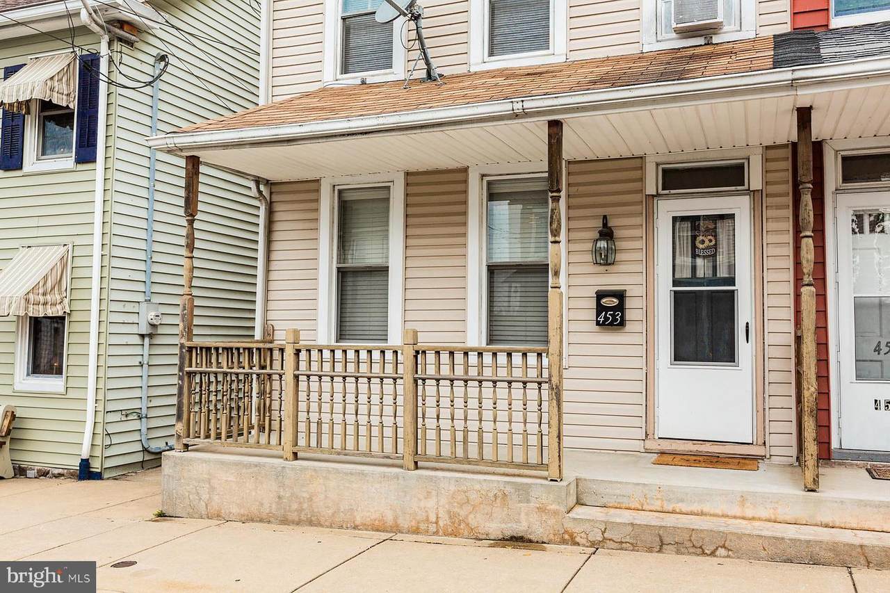 453 Manor Street - Photo 1