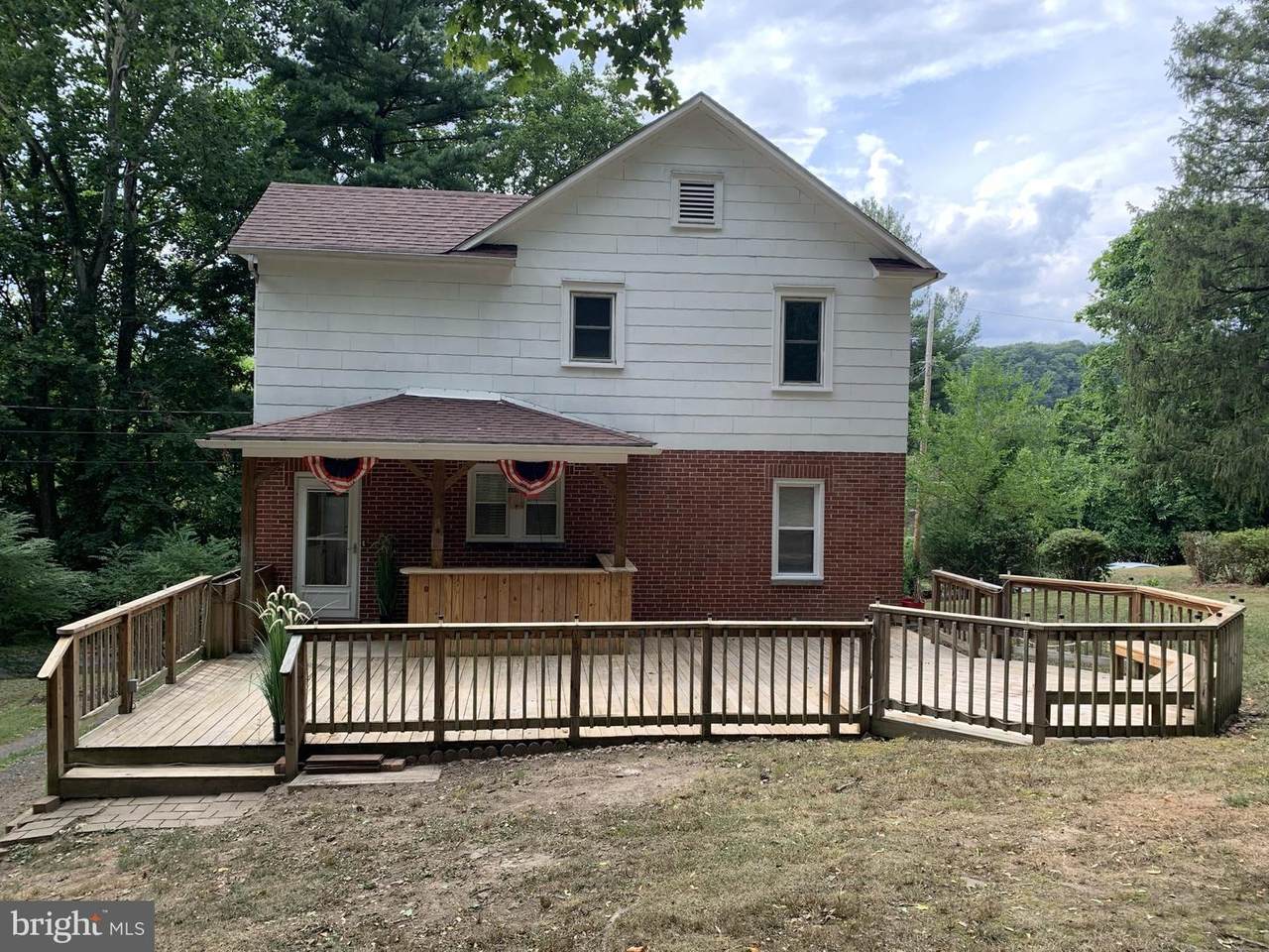 551 B Street - Photo 1