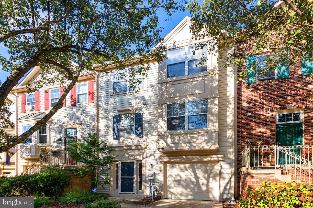 2548 Windy Oak Court - Photo 1