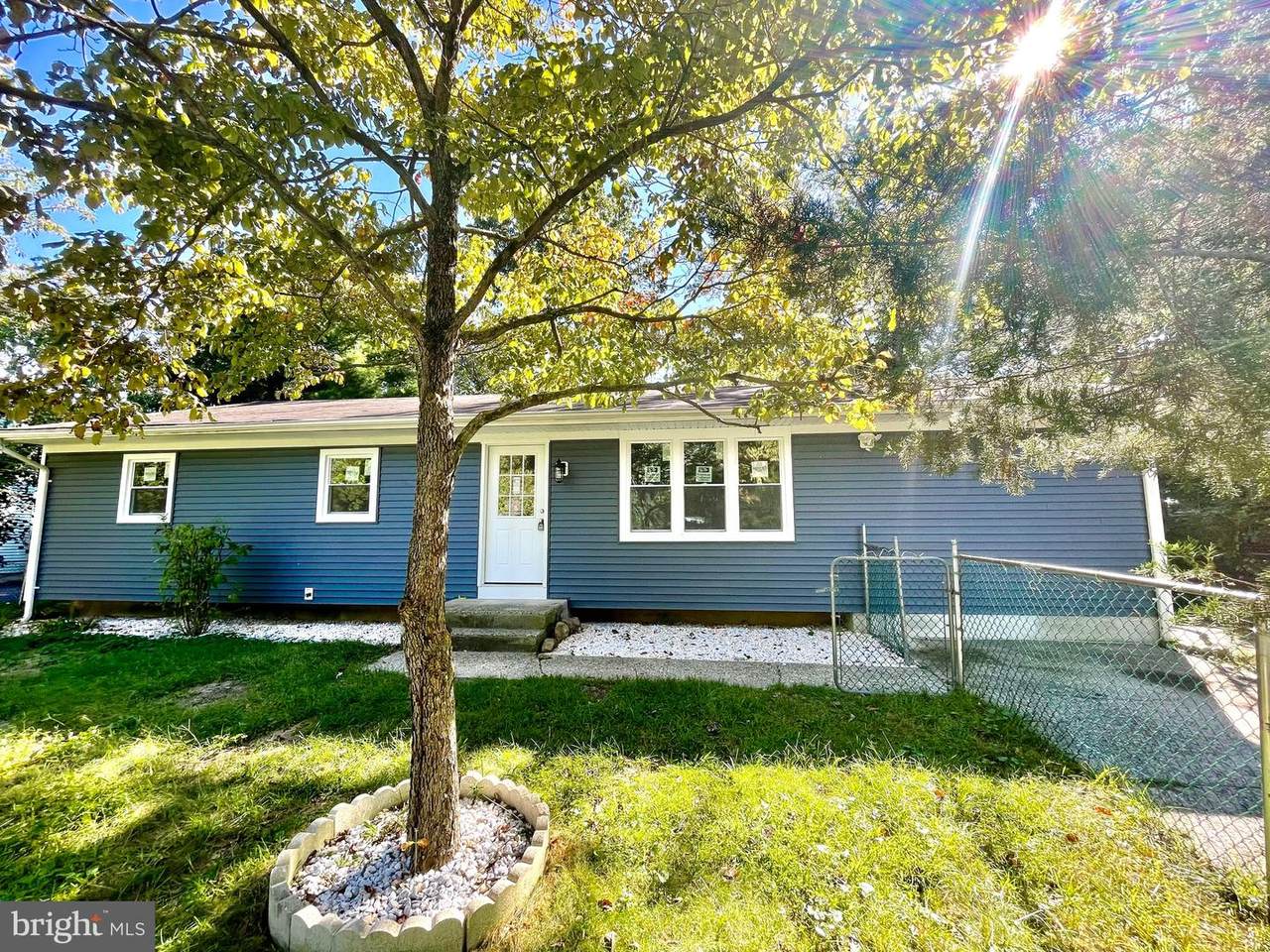 219 Phillips Avenue - Photo 1
