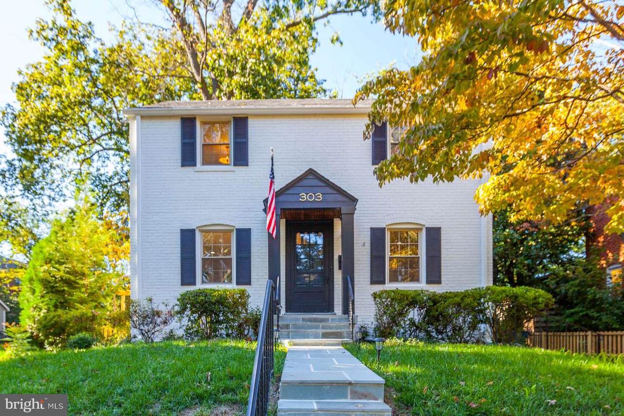 303 Penwood Road - Photo 1