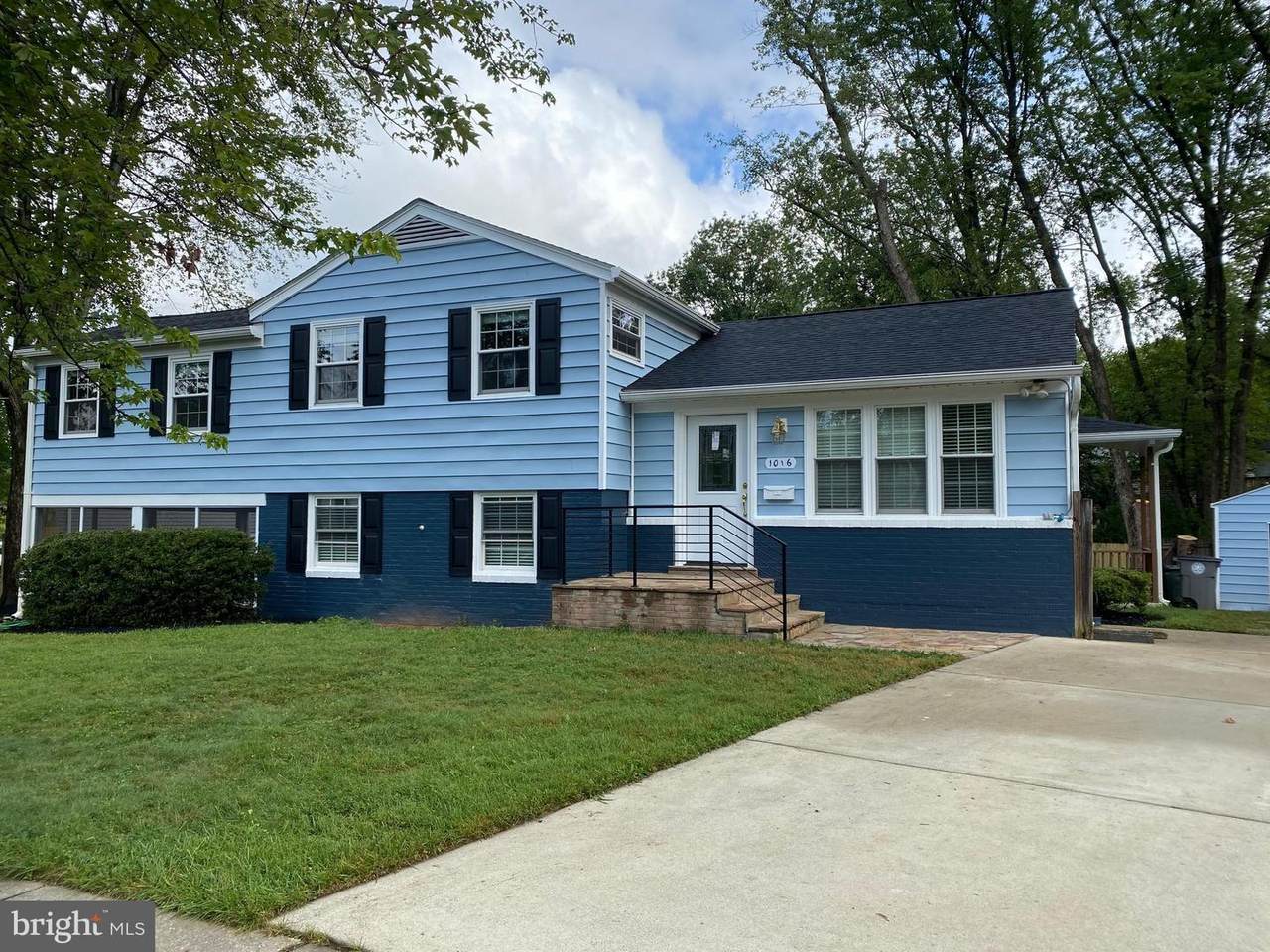 1016 Kennon Court - Photo 1