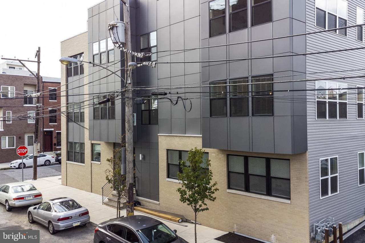 207 E Allen Street - Photo 1
