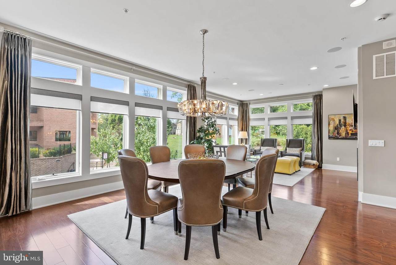414 Barlow Place - Photo 1