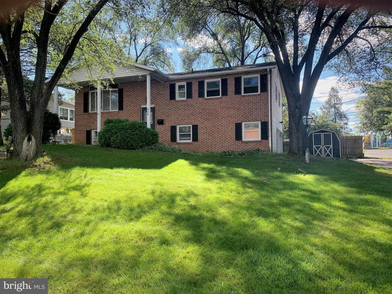 604 D Street - Photo 1