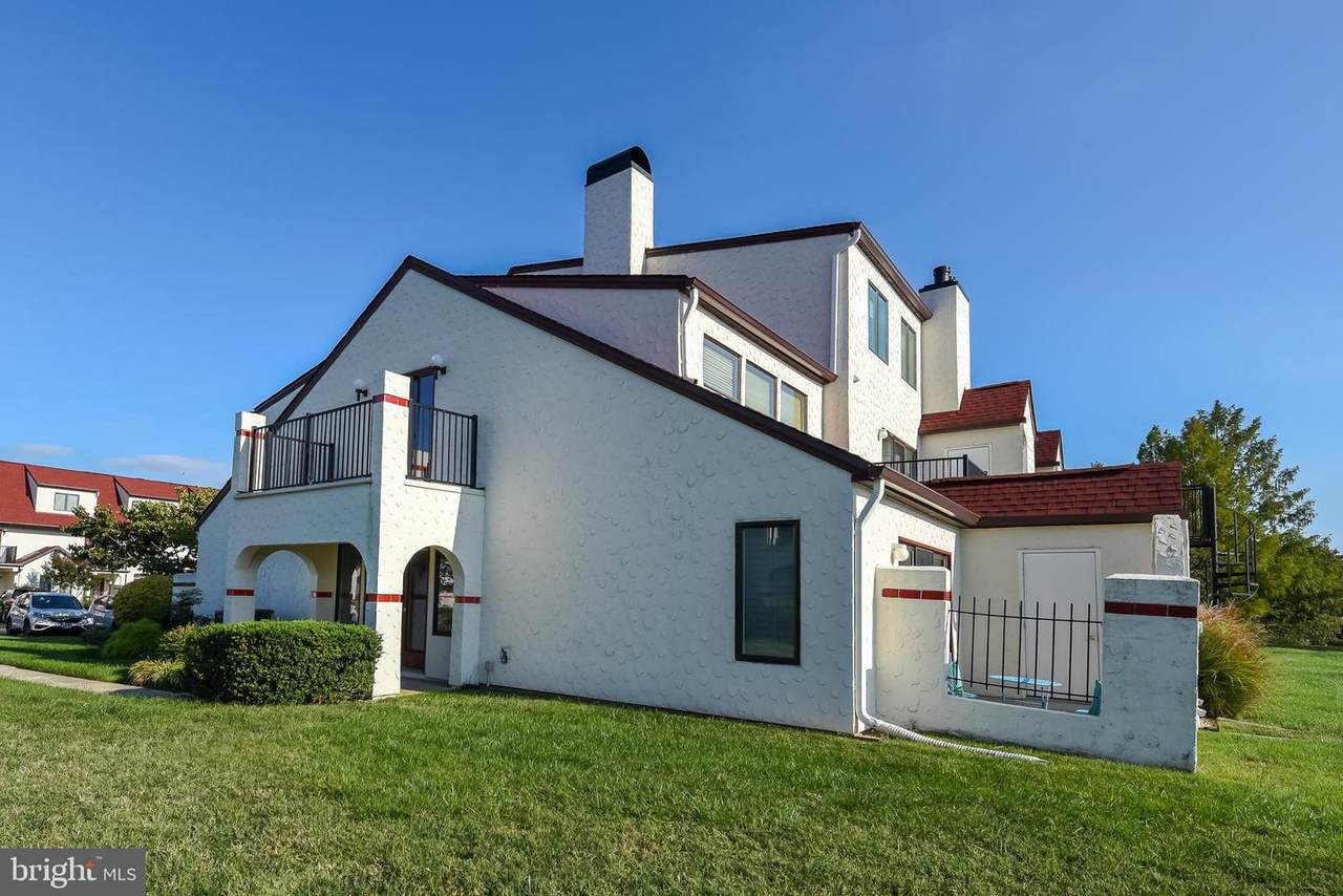 33-J Queen Anne Way - Photo 1