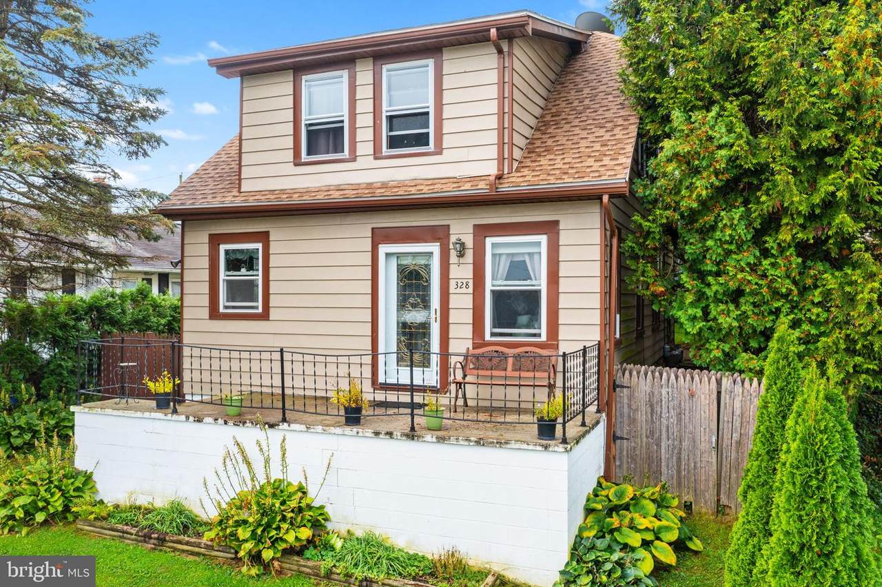 328 Funston Avenue - Photo 1
