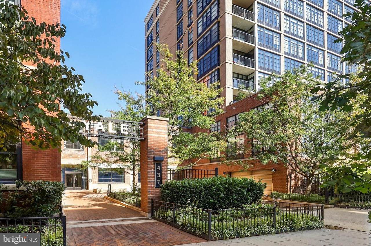 437 New York Avenue - Photo 1
