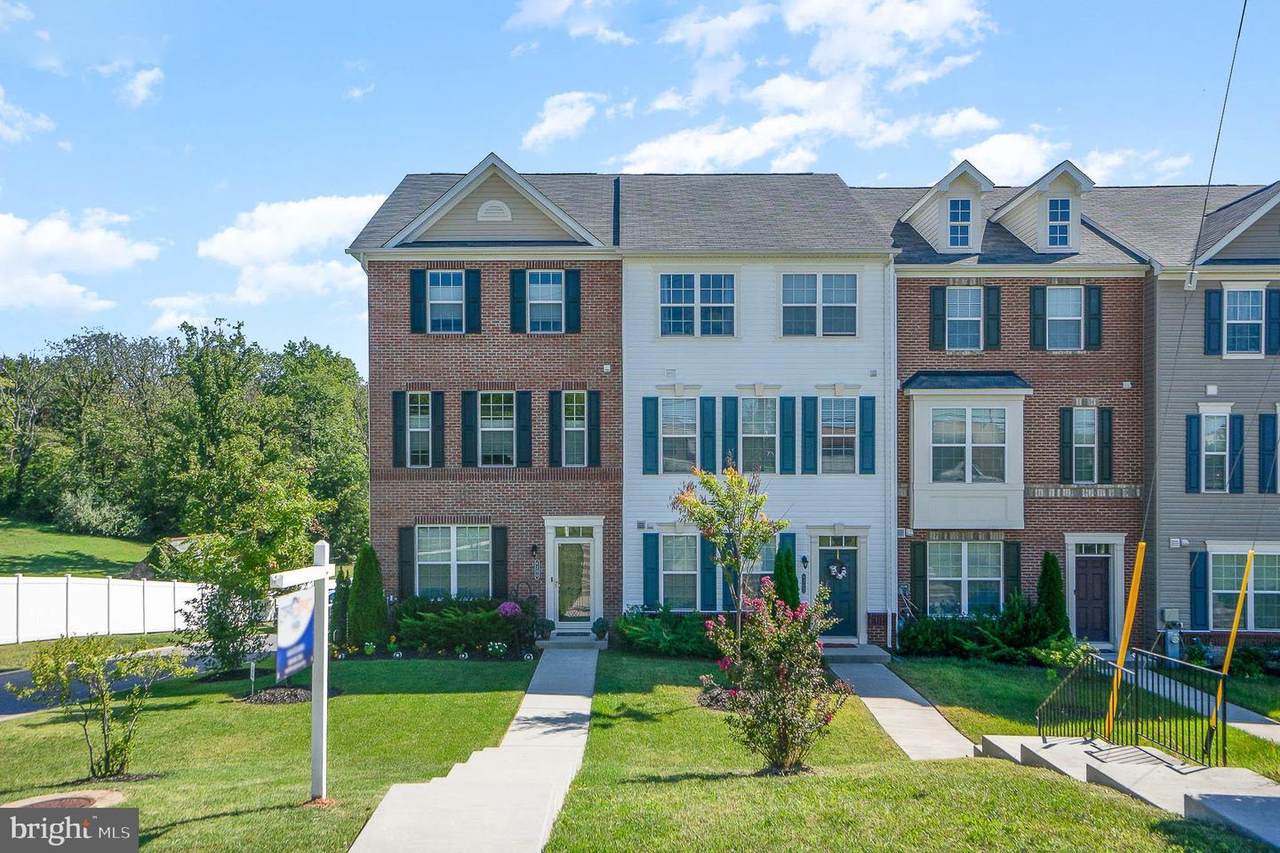 6200 Kenwood Avenue - Photo 1