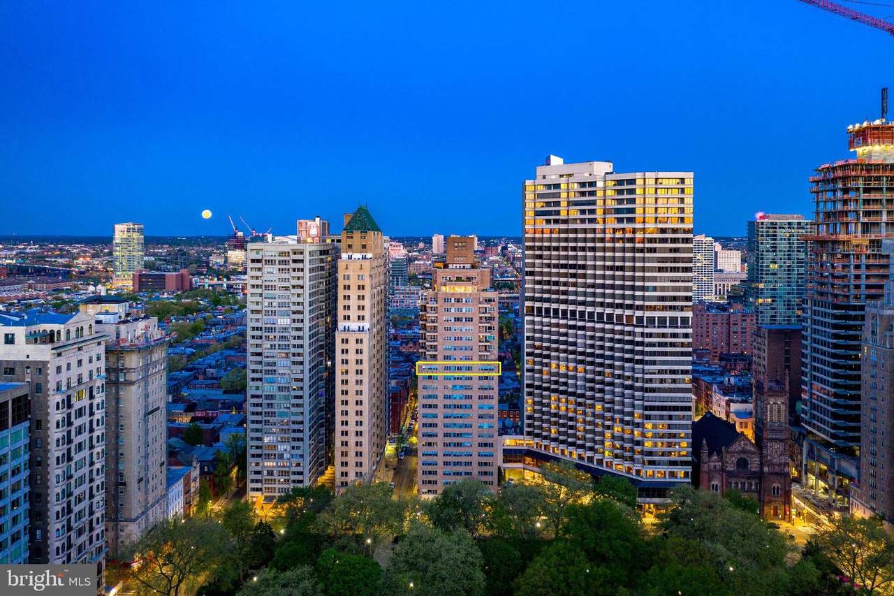 220 Rittenhouse Square - Photo 1