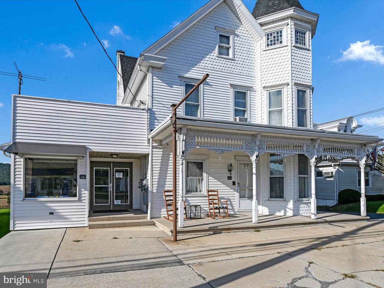 1104-1106 Main Street - Photo 1
