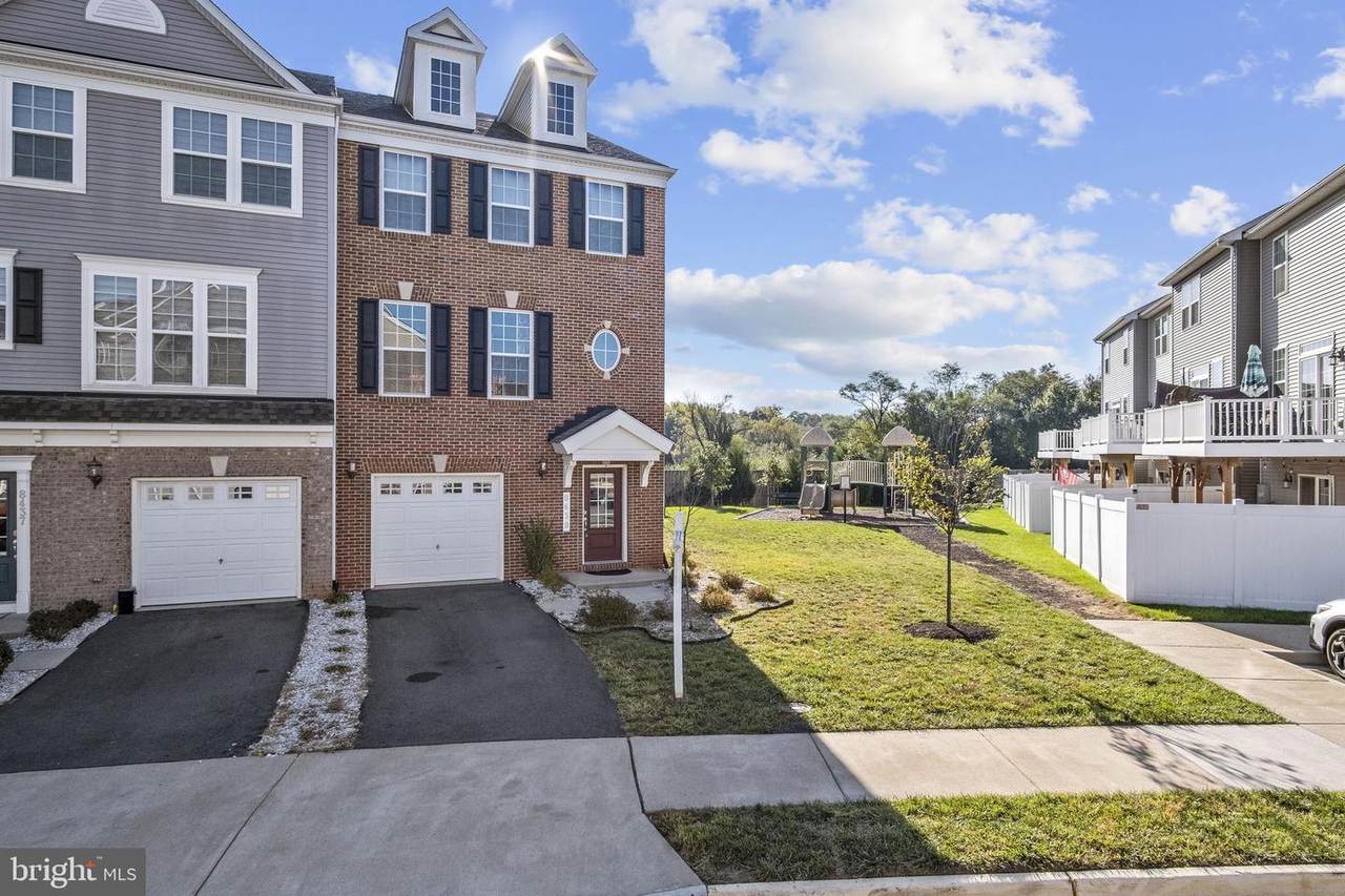 8439 Girvan Court - Photo 1