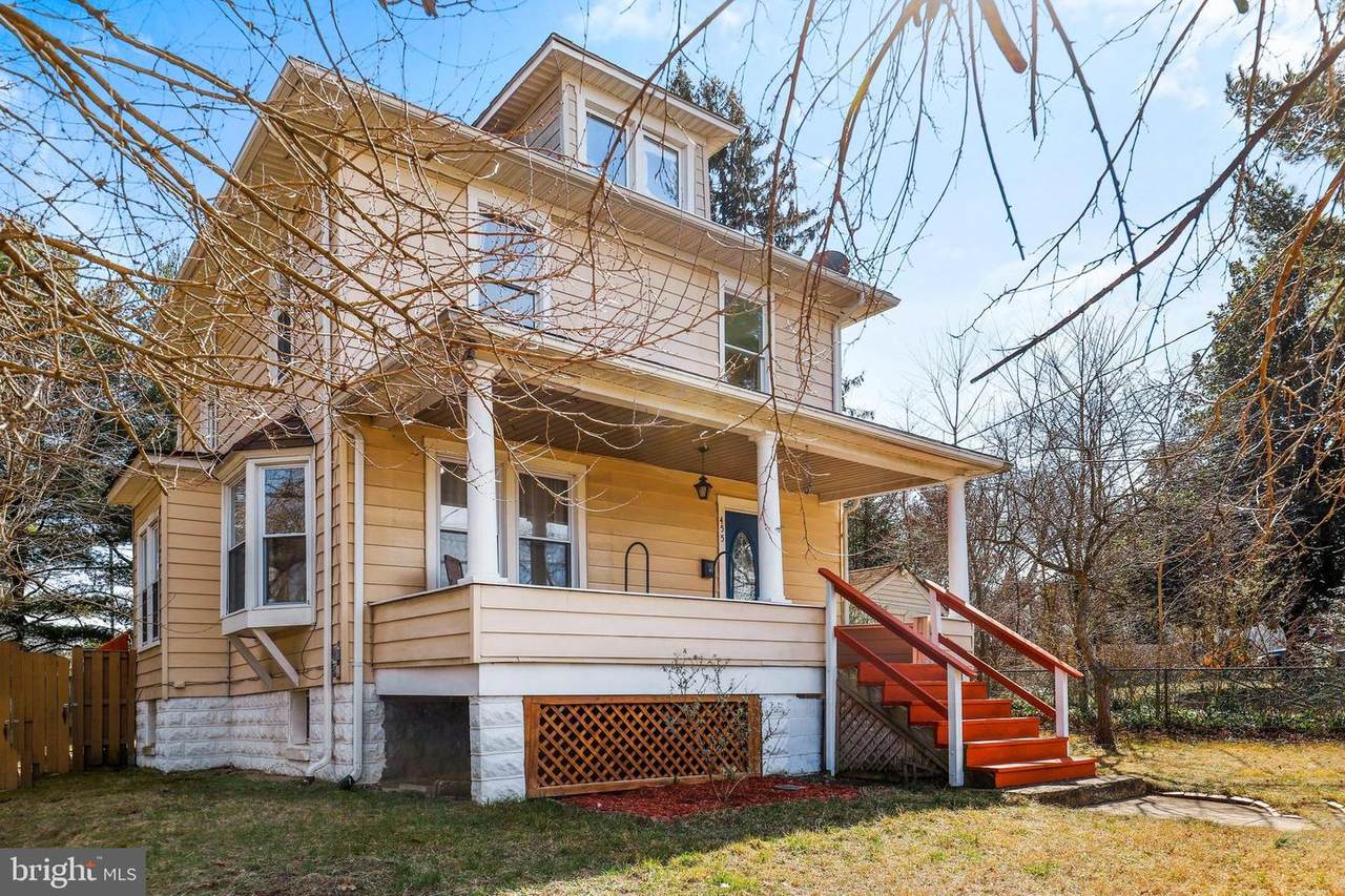 455 Monterey Avenue - Photo 1