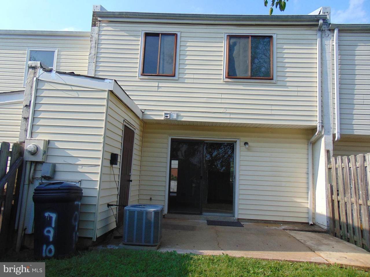 7910 Sharpsburg Court - Photo 1