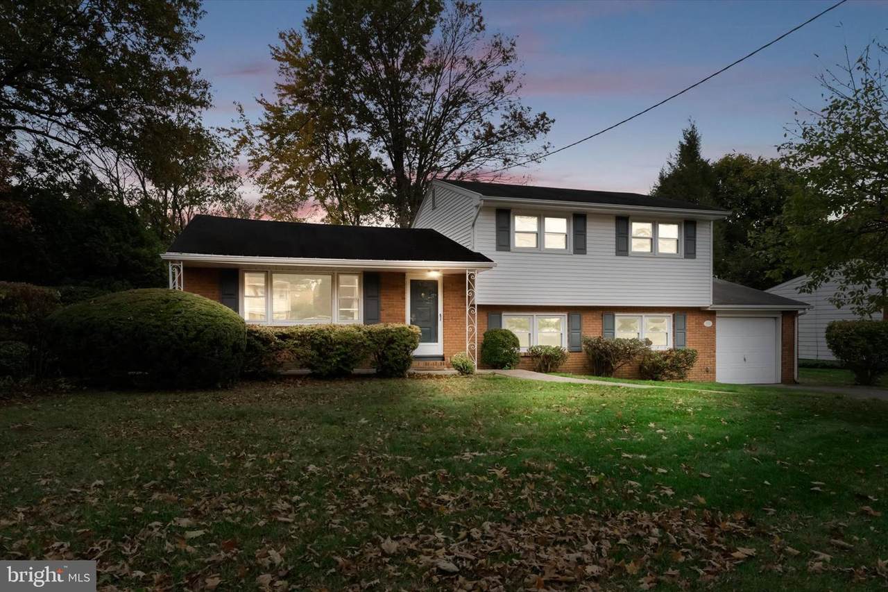102 Nancy Lane - Photo 1