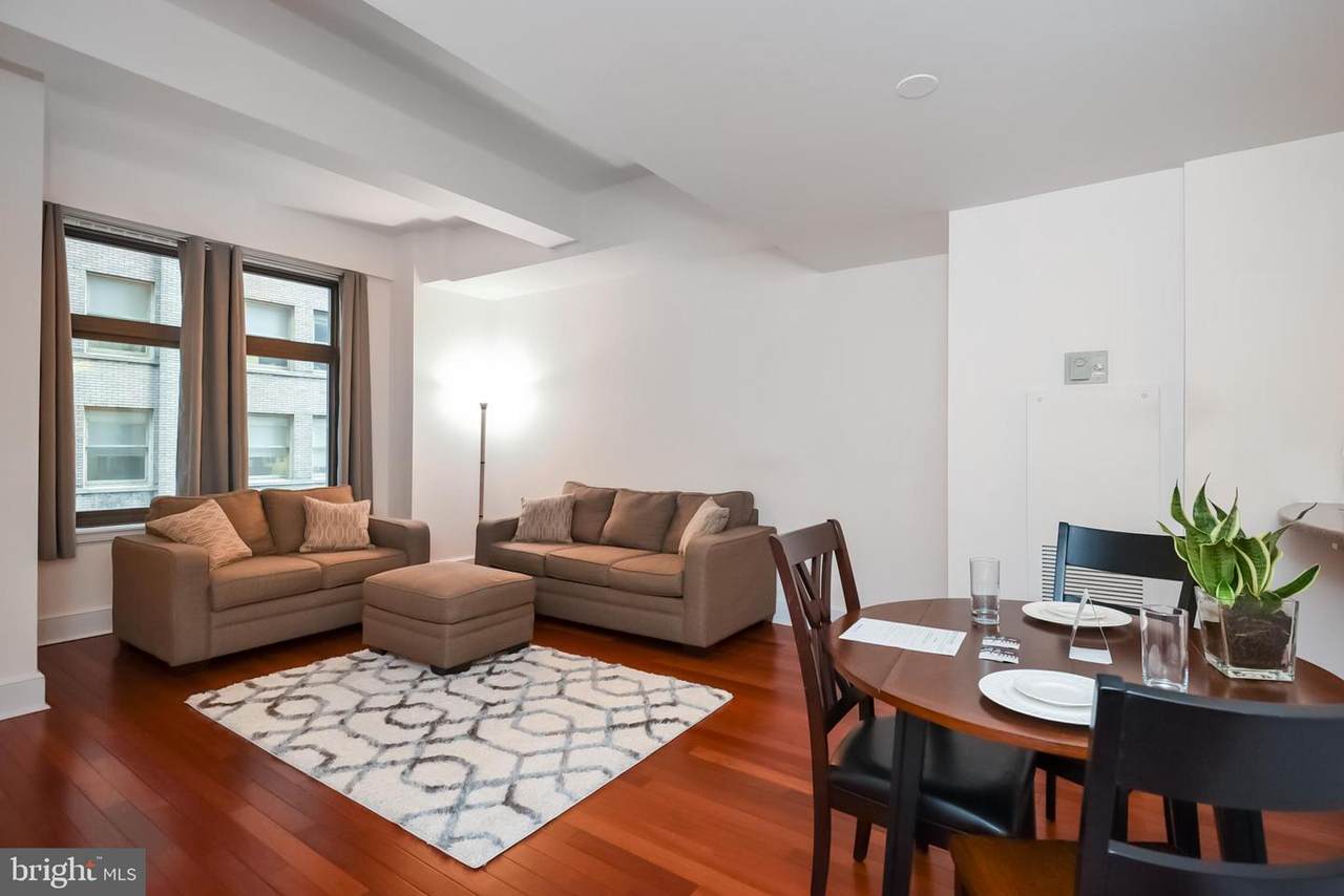 1500 Chestnut Street - Photo 1