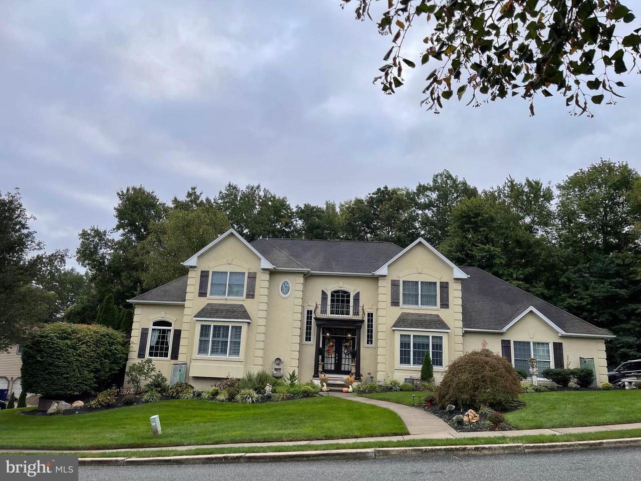 207 Summit Road - Photo 1