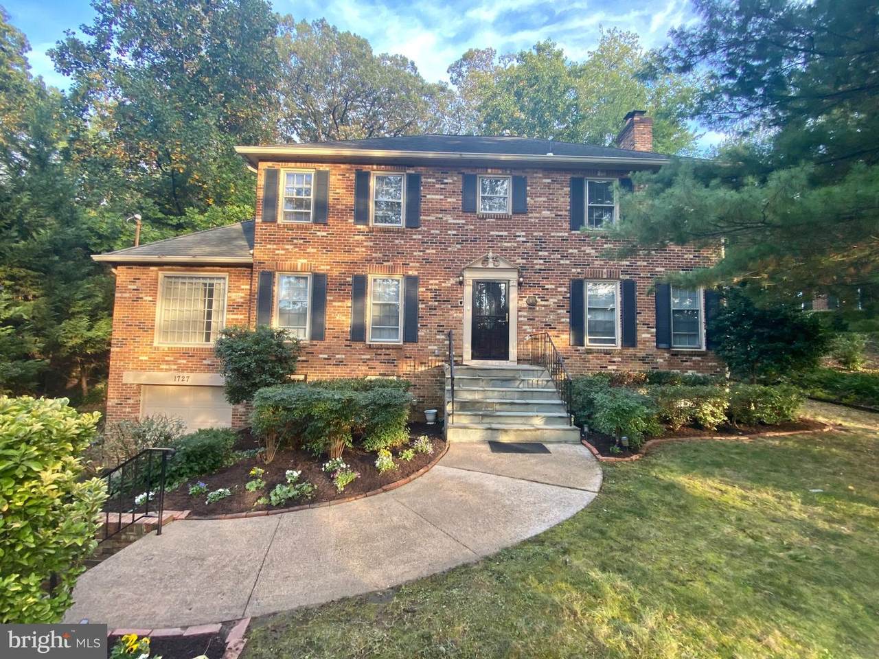 1727 Army Navy Drive - Photo 1