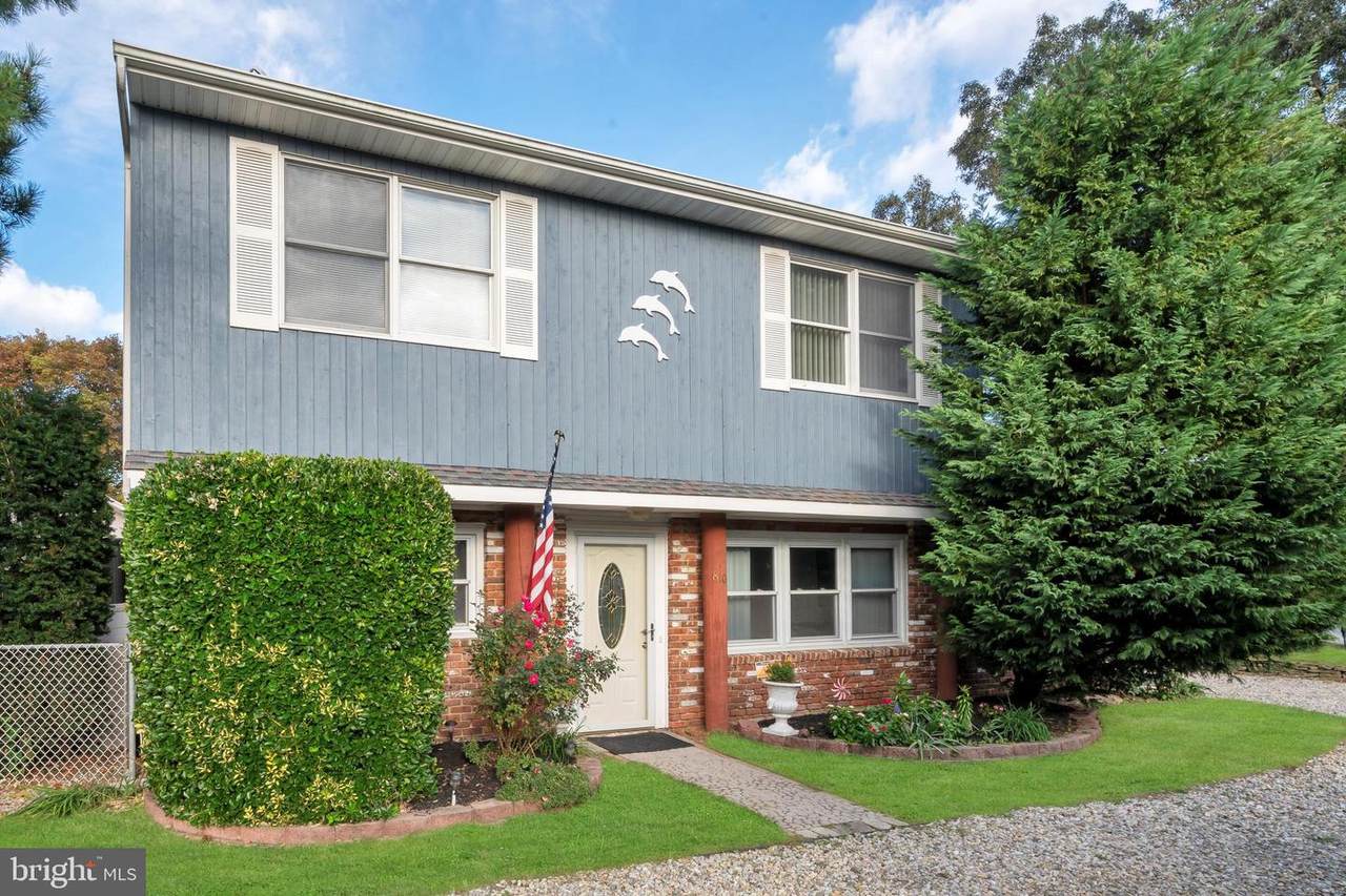 810 Clairmore Avenue - Photo 1