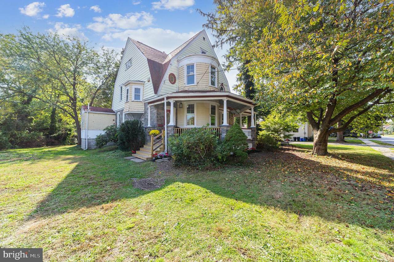310 Trites Avenue - Photo 1