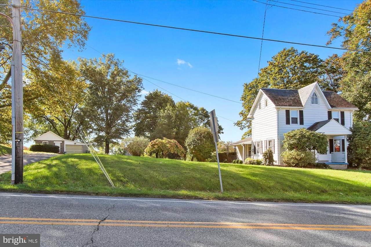 52 Main Street - Photo 1