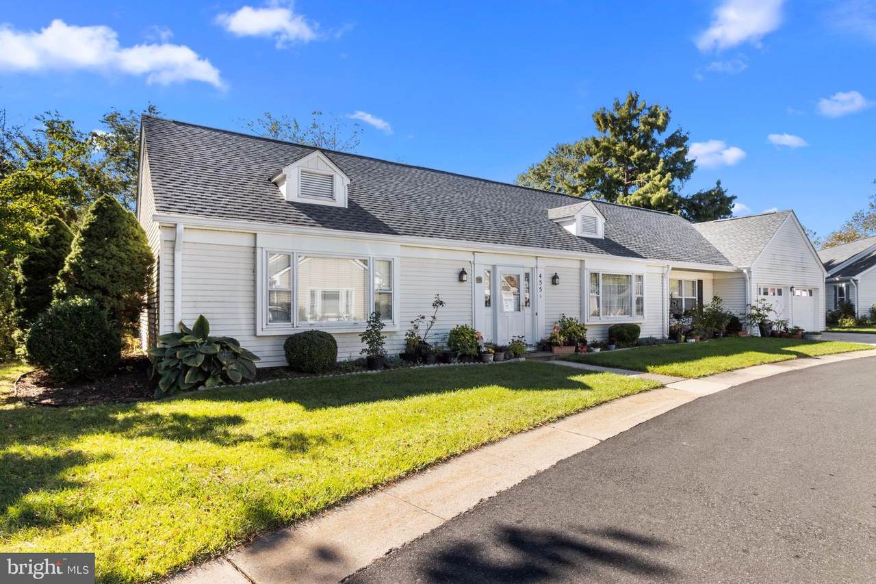 455-A Roxbury Lane - Photo 1