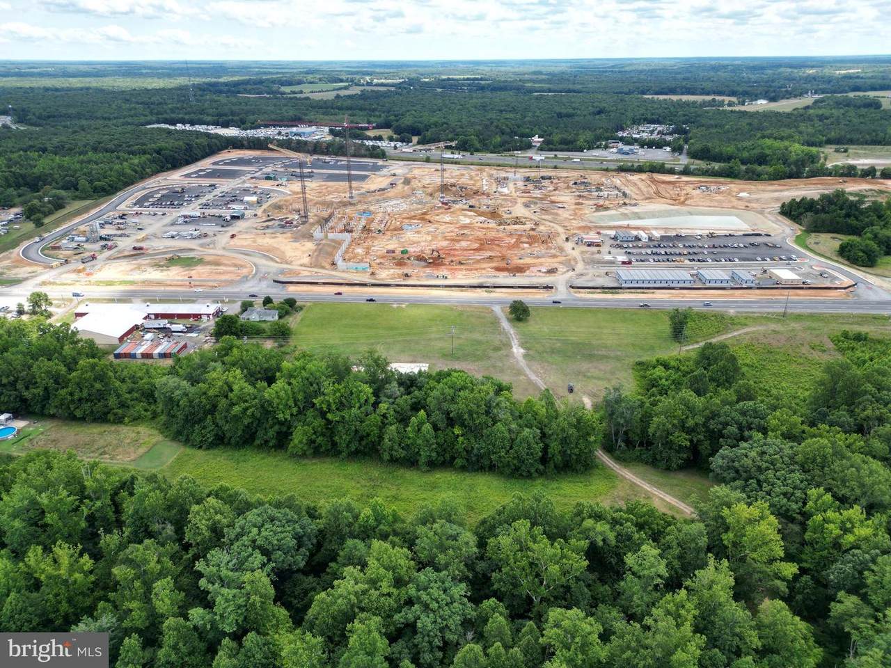 6116 Jefferson Davis Highway - Photo 1