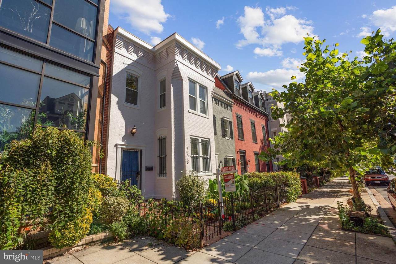 1929 12TH Street - Photo 1