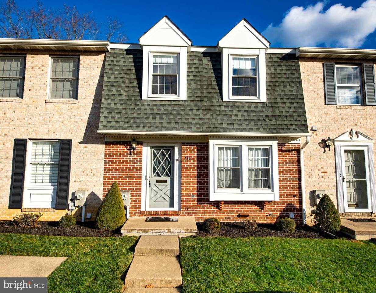 344 Harlan Square - Photo 1