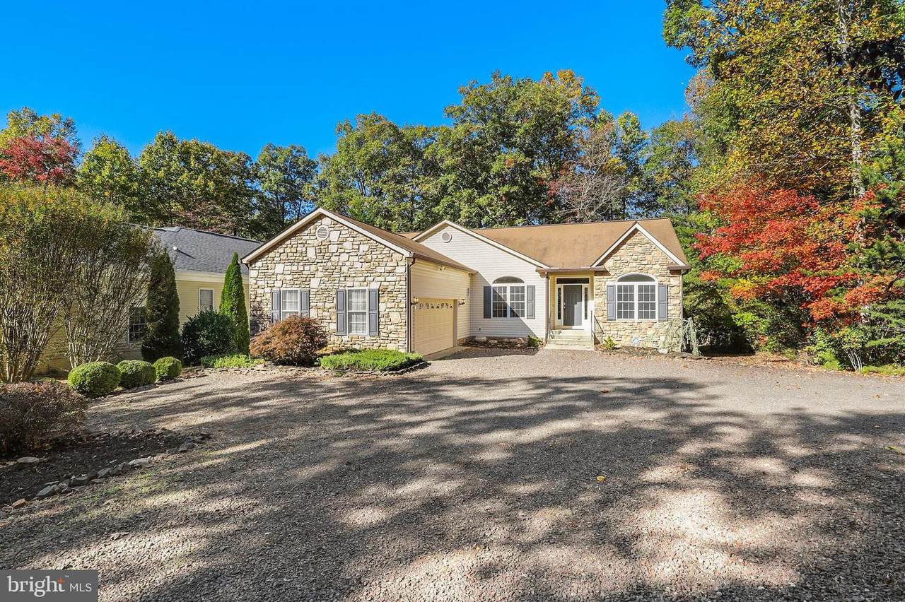 101 Oak Court - Photo 1