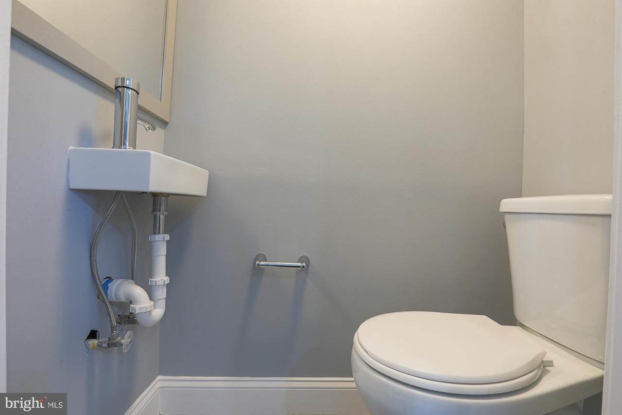 303 Grantley Street - Photo 1