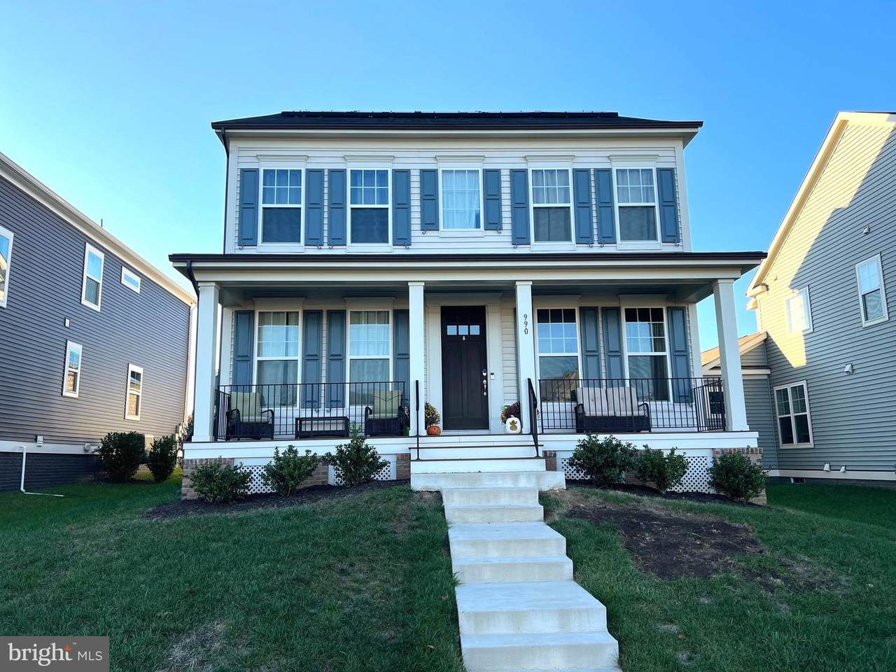 990 Forsythia Lane - Photo 1