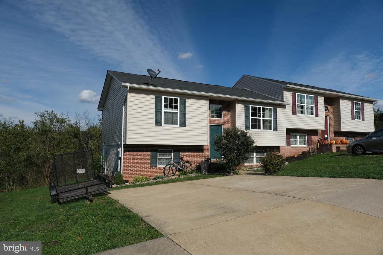 565 Stonewall Street - Photo 1