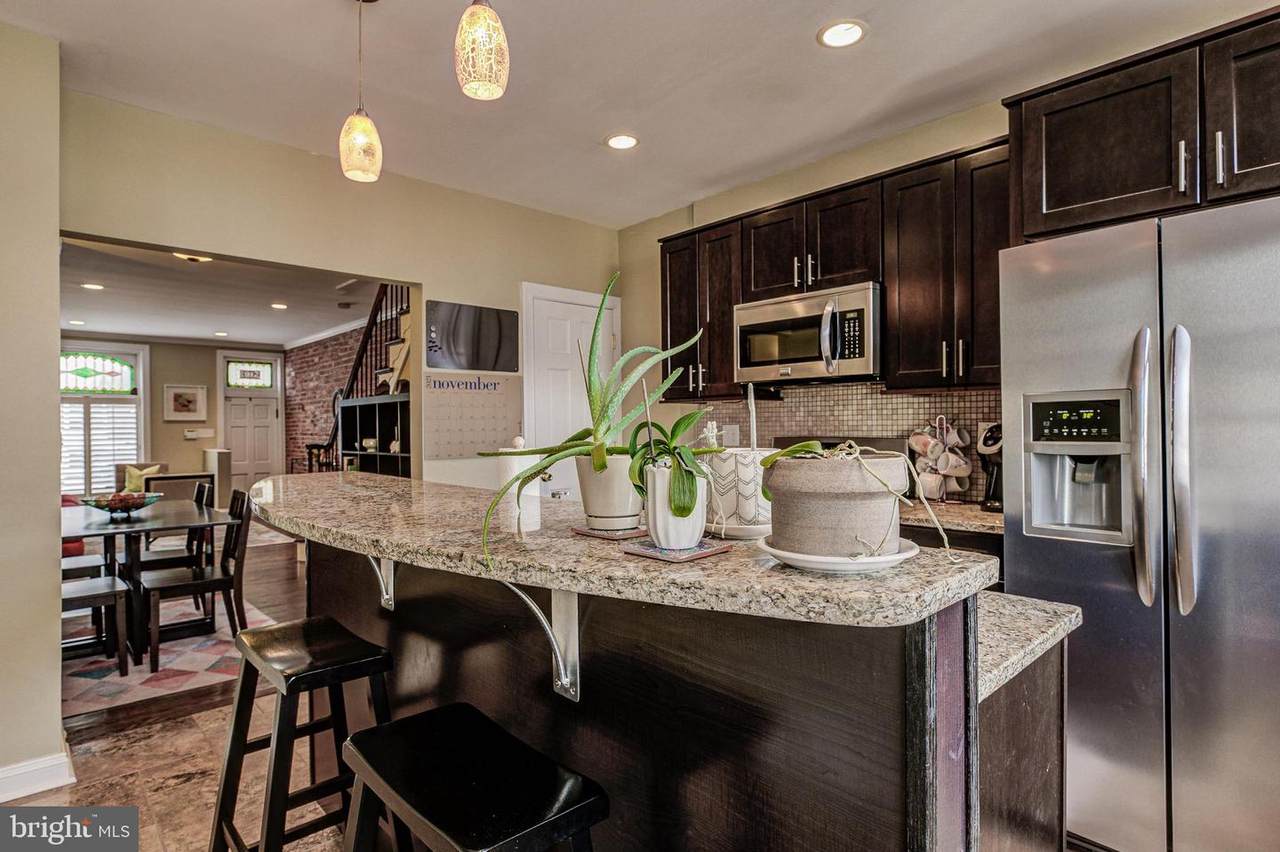 506 Kenwood Avenue - Photo 1