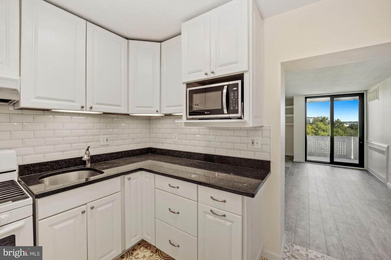 1250 4TH Street - Photo 1