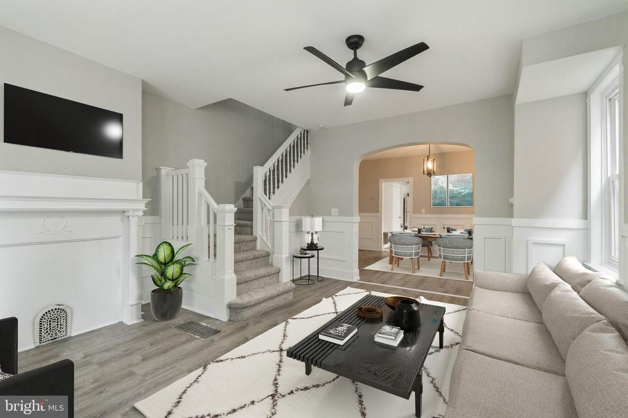 851 Locust Avenue - Photo 1