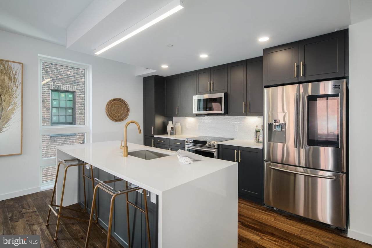 1501 31ST Street - Photo 1