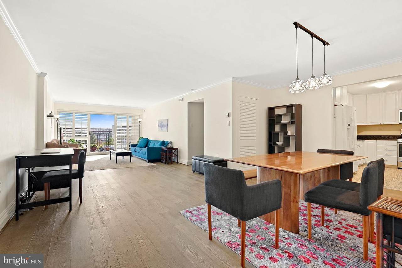 1300 Army Navy Drive - Photo 1
